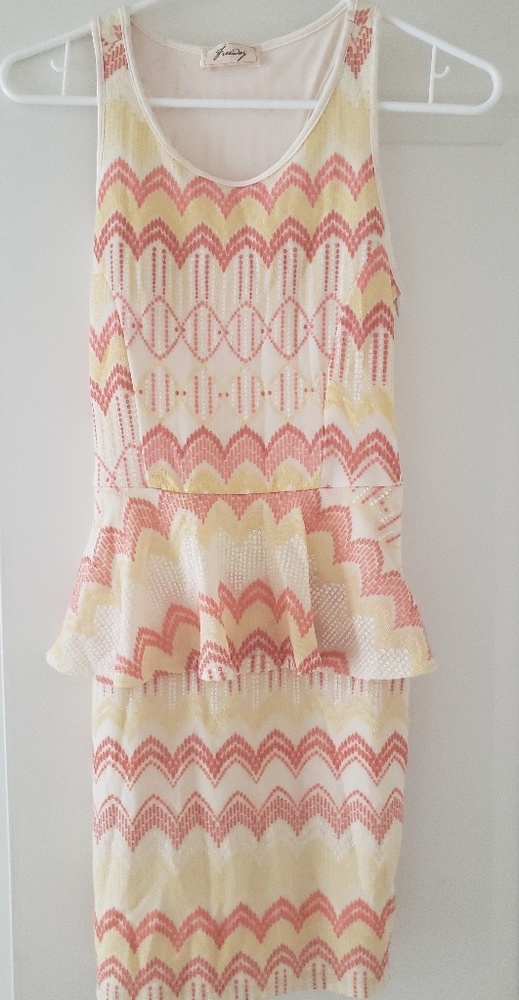 FreeWay Ruffle midsection Dress - Picture 2 of 3